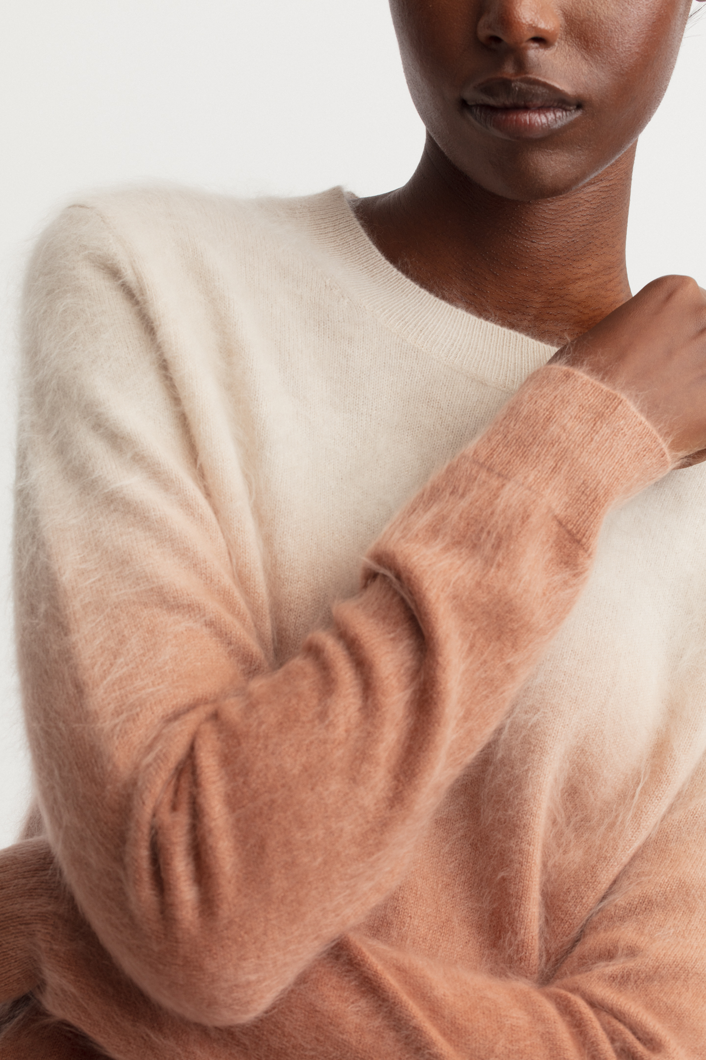 KALEIA DIP DYE | Brushed Cashmere Sweater